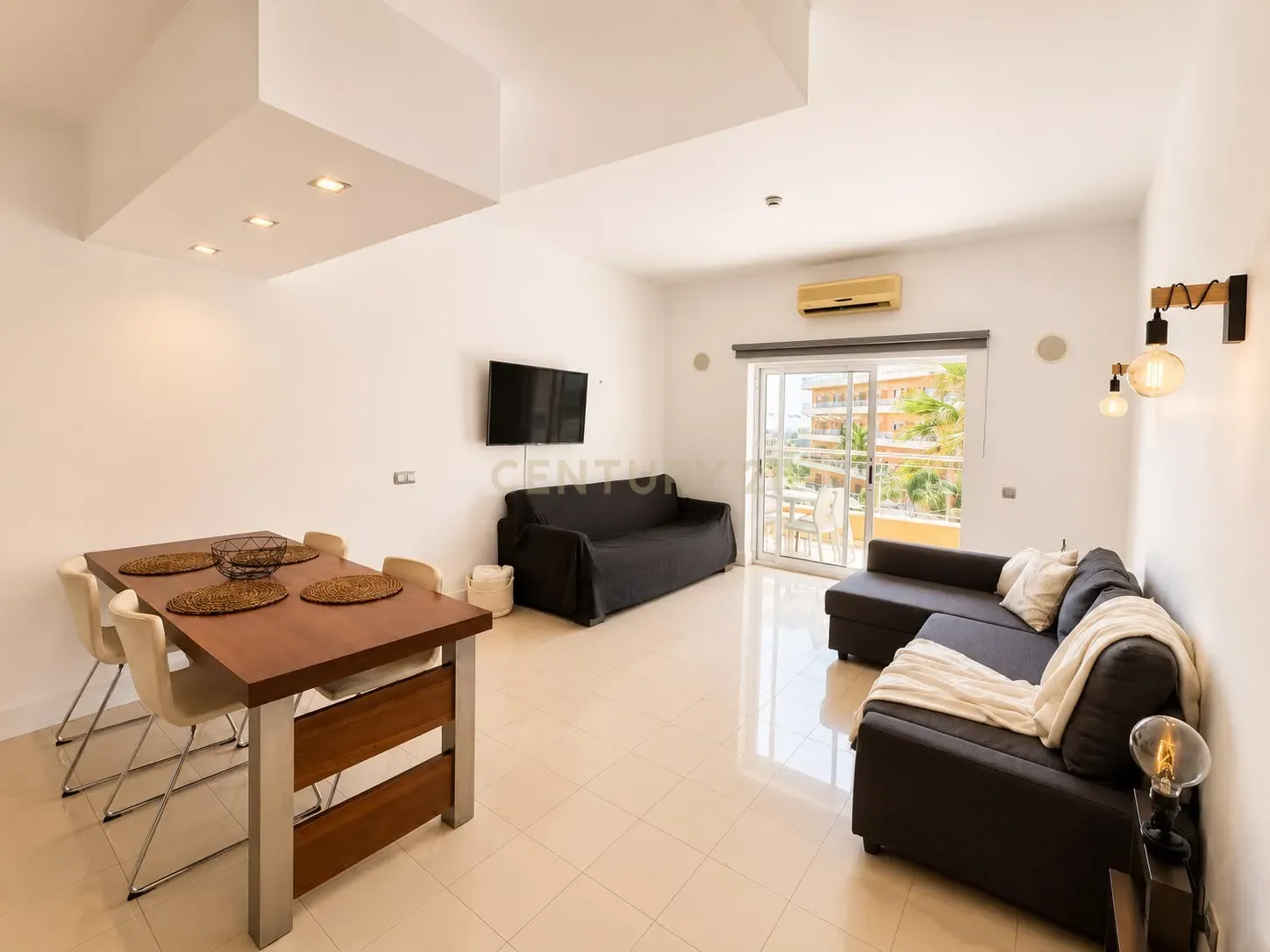 Fotografia 9 de Apartamento T1 com Vista Mar em Localização Privilegiada