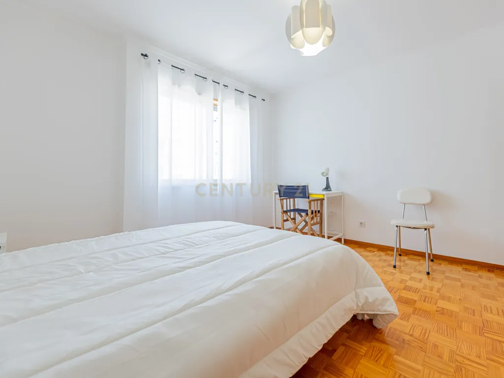 Apartamento T2 Remodelado Monte da Caparica - Image 21