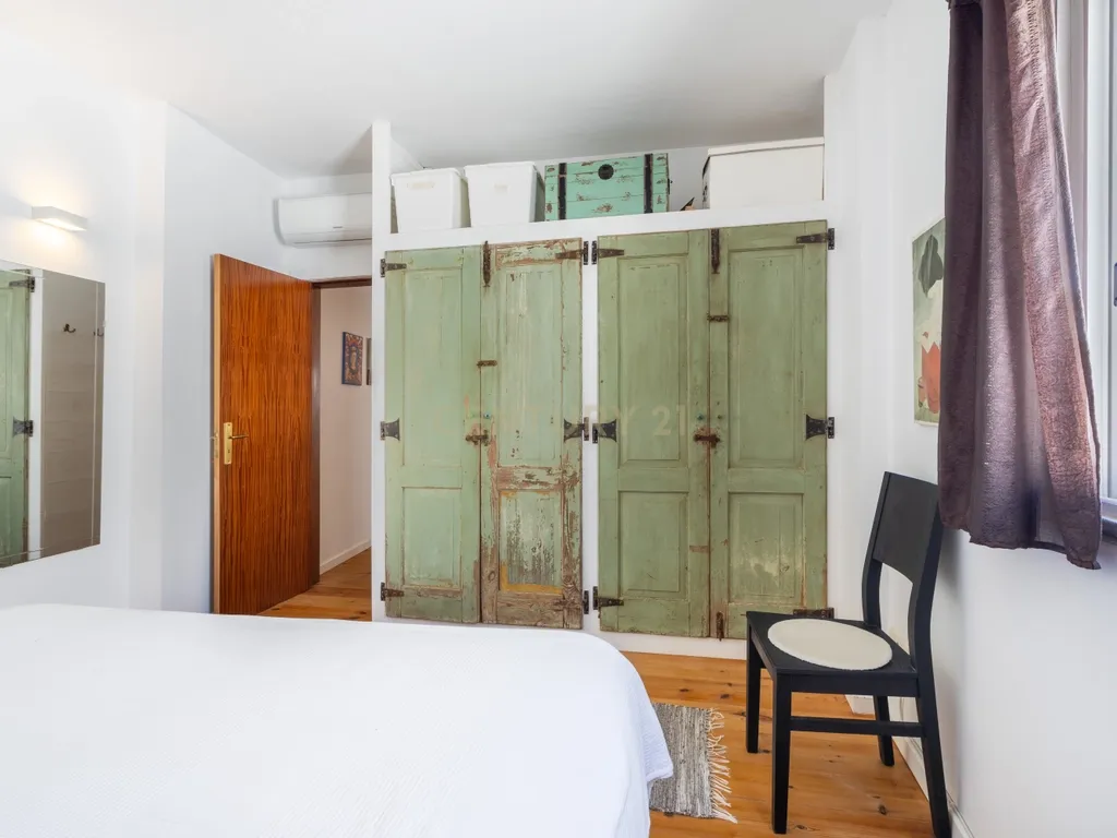 Typical 3 bedroom house in Baixa with Ria view and terrace - Image 15