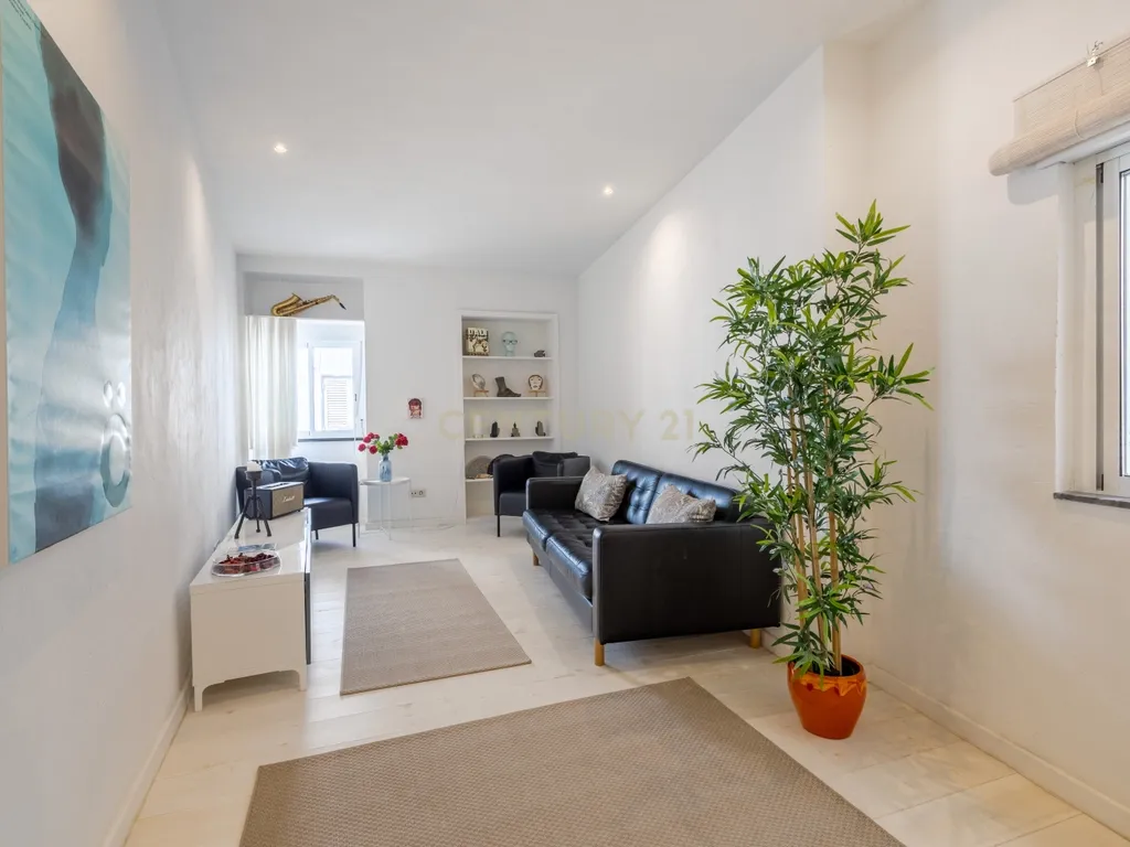 Typical 3 bedroom house in Baixa with Ria view and terrace - Image 3