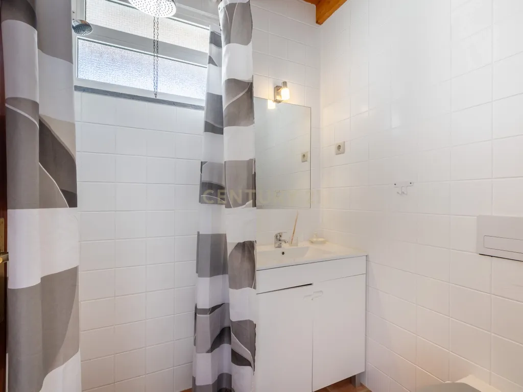 Typical 3 bedroom house in Baixa with Ria view and terrace - Image 13