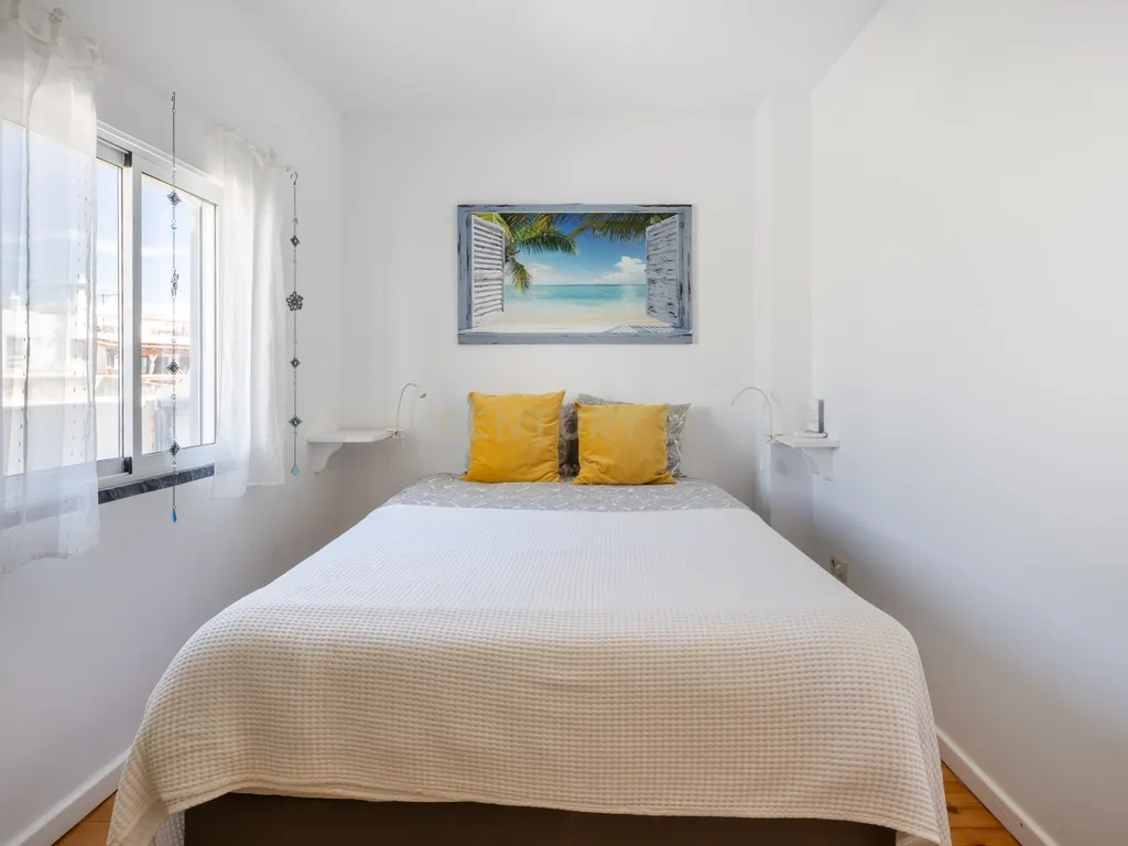 Typical 3 bedroom house in Baixa with Ria view and terrace - Image 19