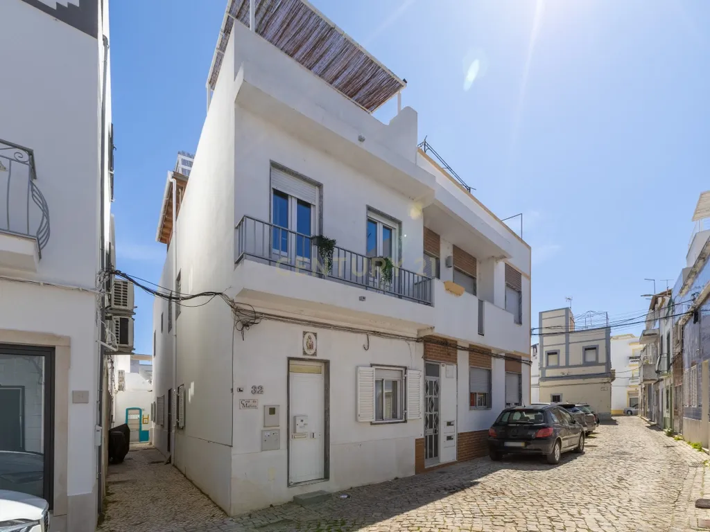 Typical 3 bedroom house in Baixa with Ria view and terrace - Image 1