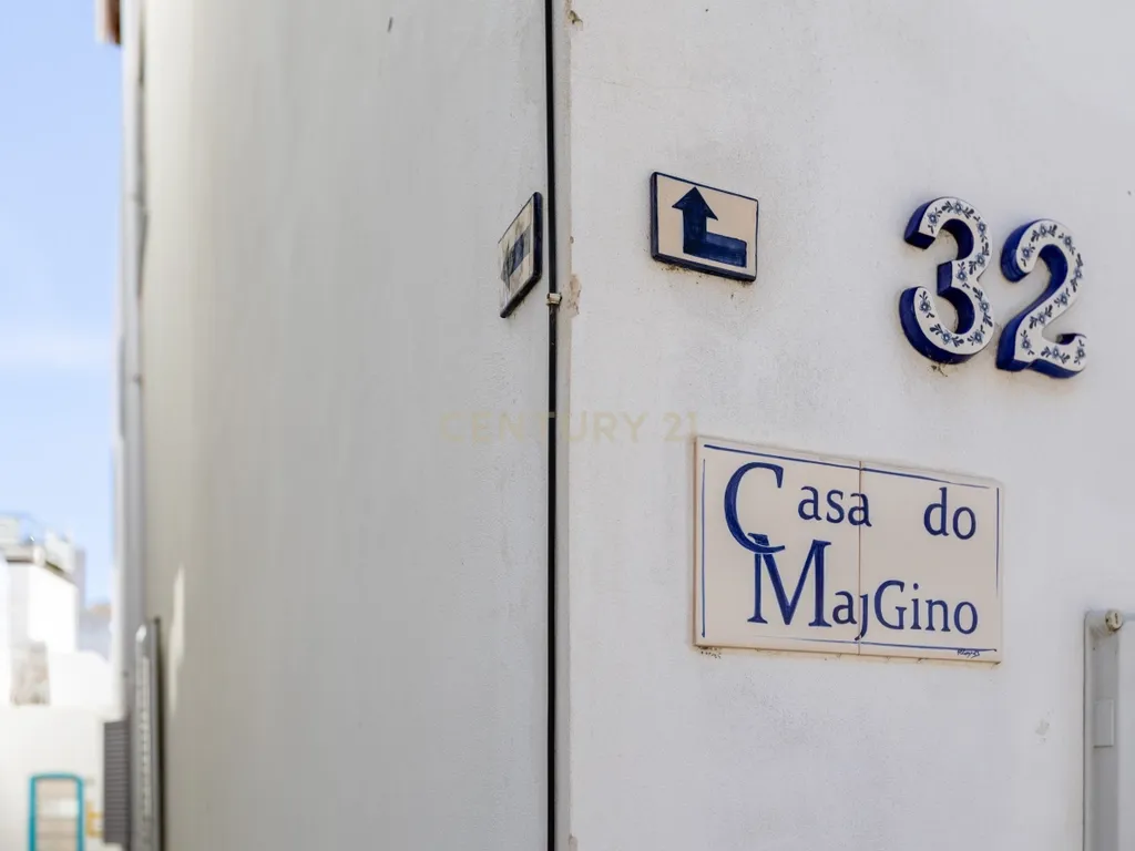 Typical 3 bedroom house in Baixa with Ria view and terrace - Image 27