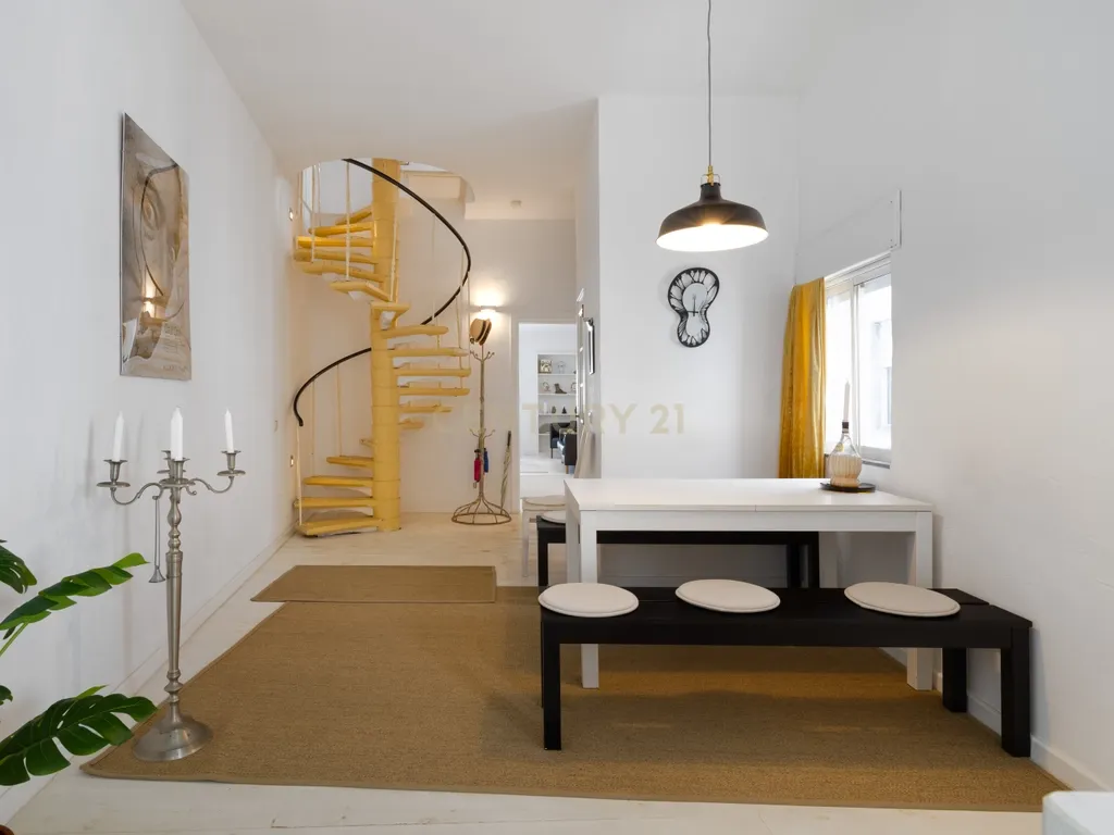 Typical 3 bedroom house in Baixa with Ria view and terrace - Image 10