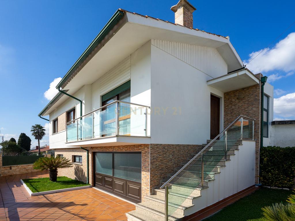 Moradia T4, com jardim e terraço, em Anadia  - Image 38