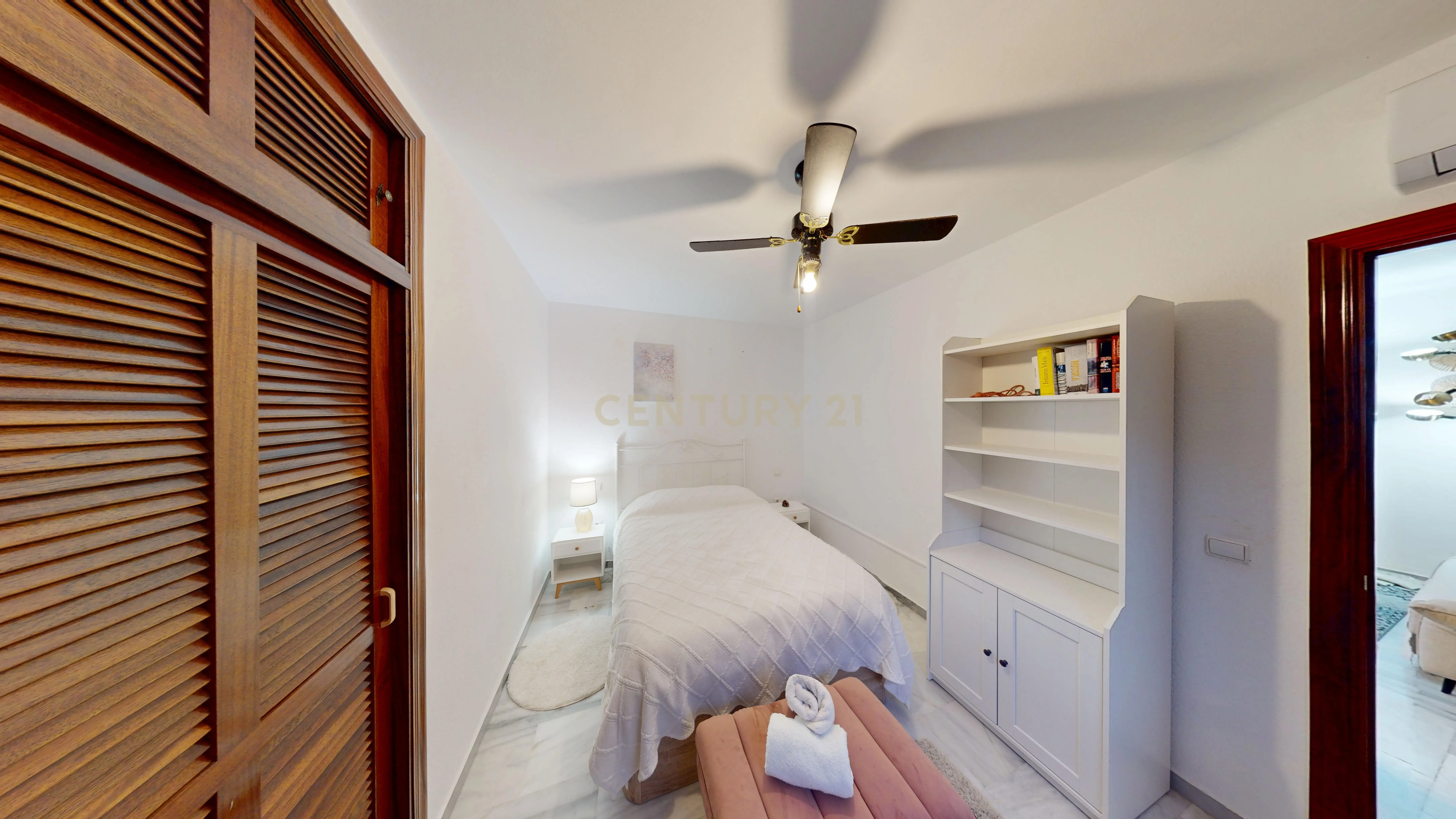 - Image 10