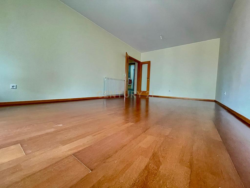T2 no Empreendimento da Quinta da Seara - Image 7
