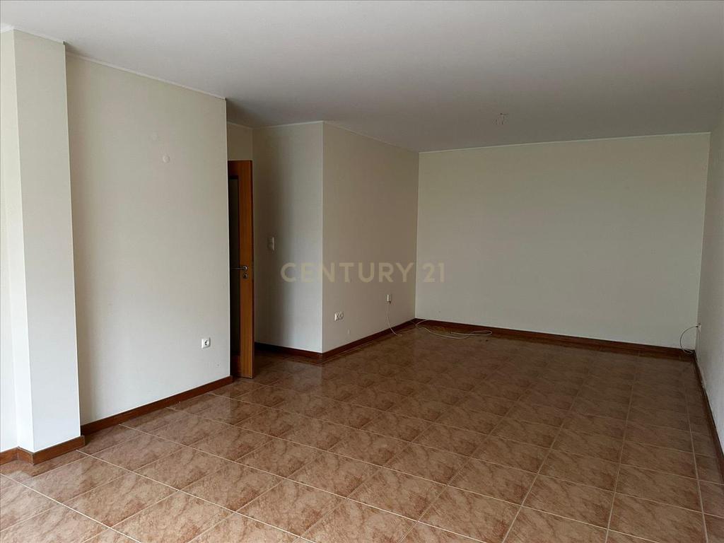 undefined - Image 2