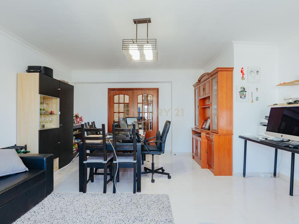 Apartamento T3 em Montijo, Setúbal - Excelente Localização - Image 9