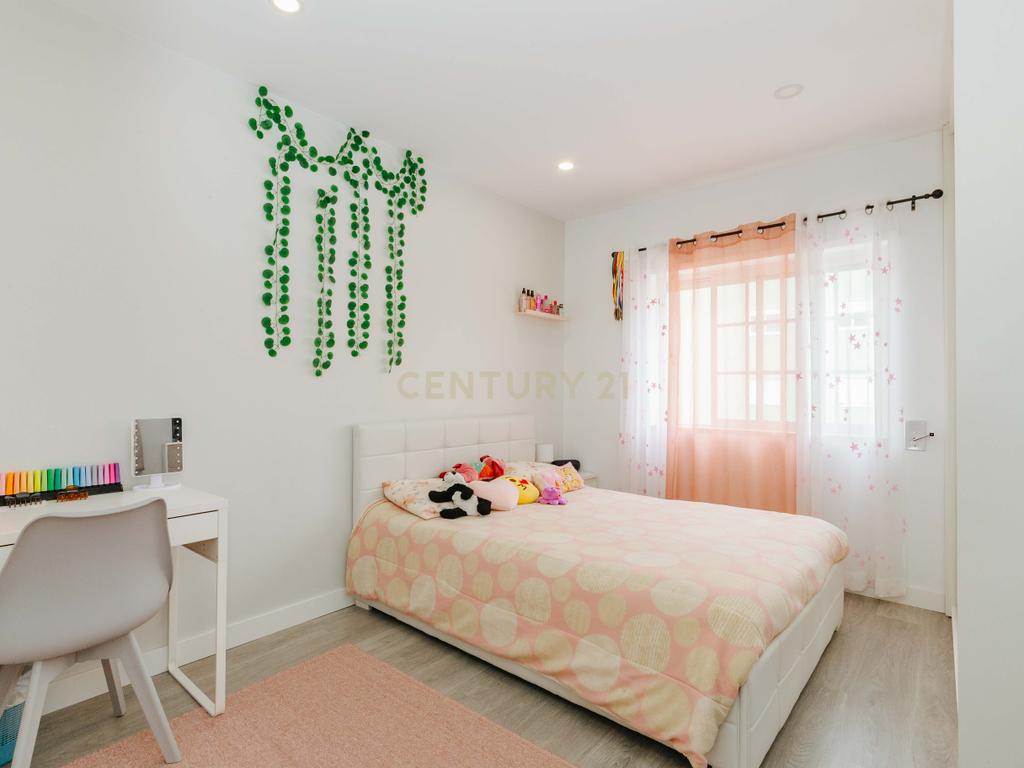 Apartamento T3 totalmente remodelado  - Image 8