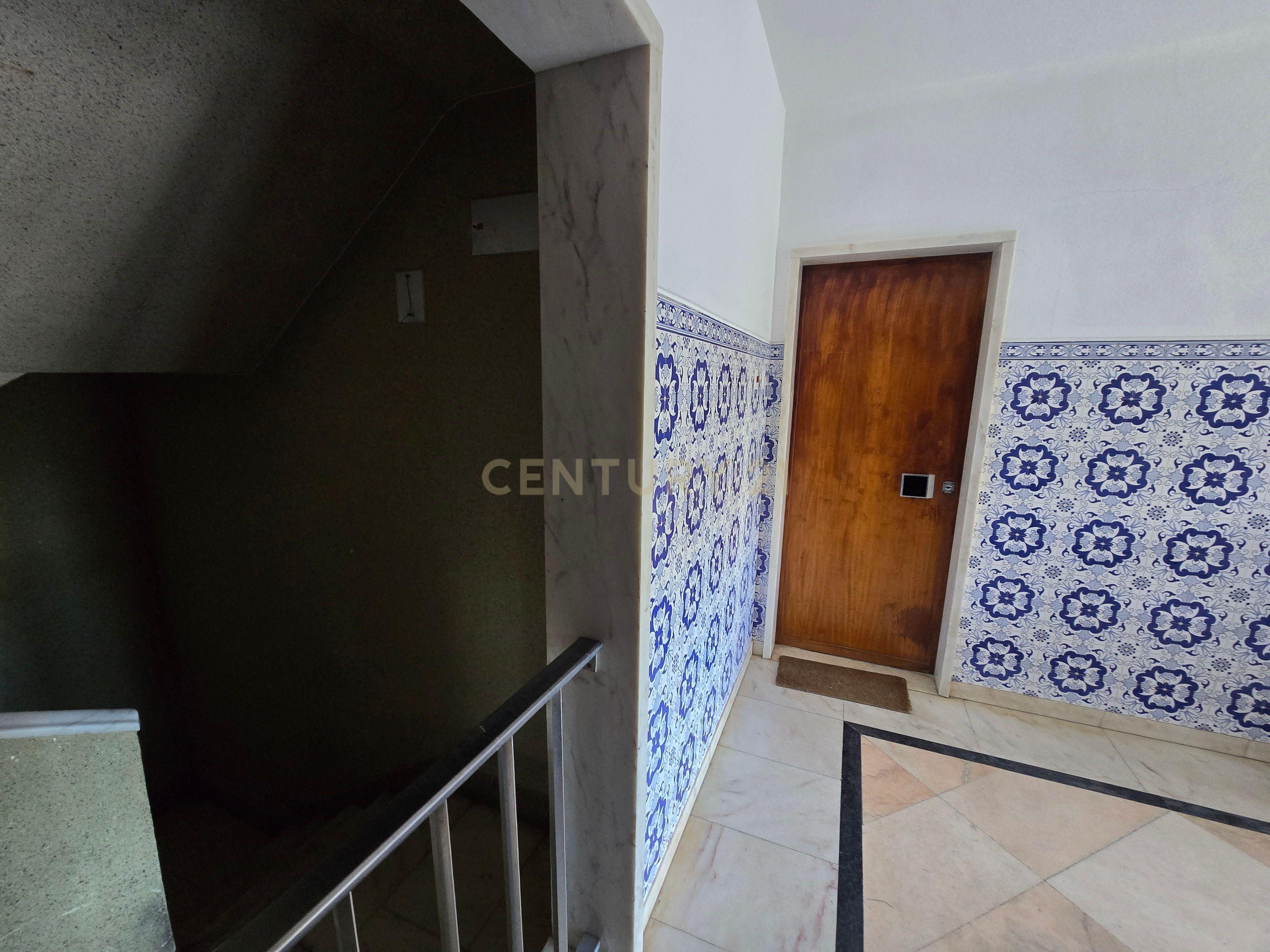 Fotografia 7 de Excelente oportunidade de investimento T2 Cascais