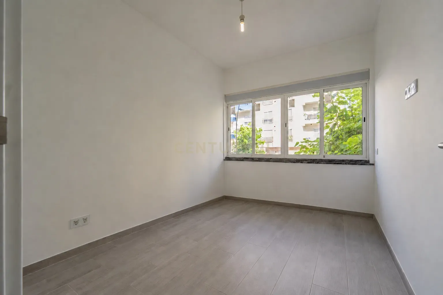 Fotografia 9 de Apartamento T4 Totalmente Remodelado no Coração de Olhão