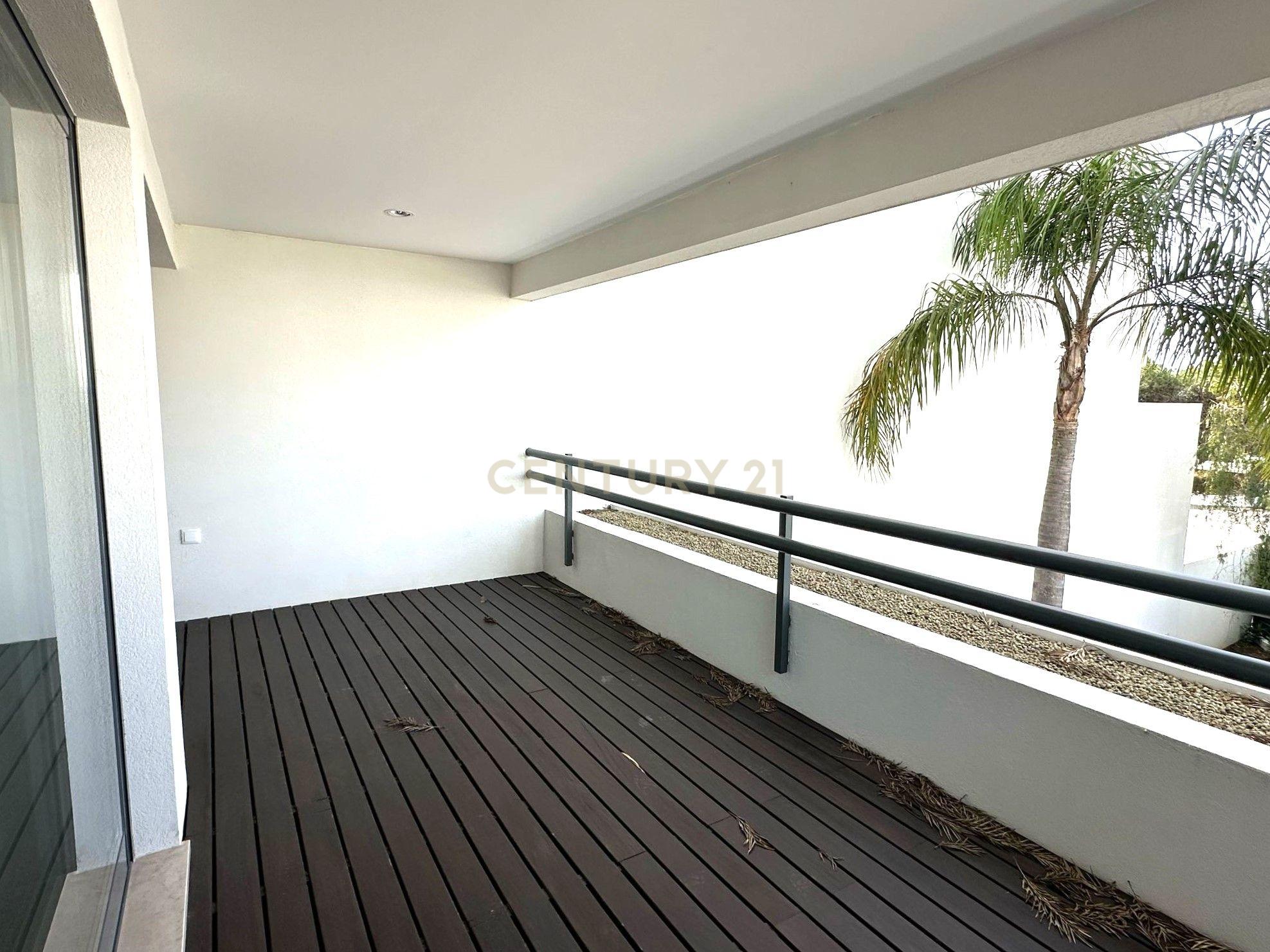 Apartamento T2 | Novo | Vilamoura | Condomínio Fechado - Image 21
