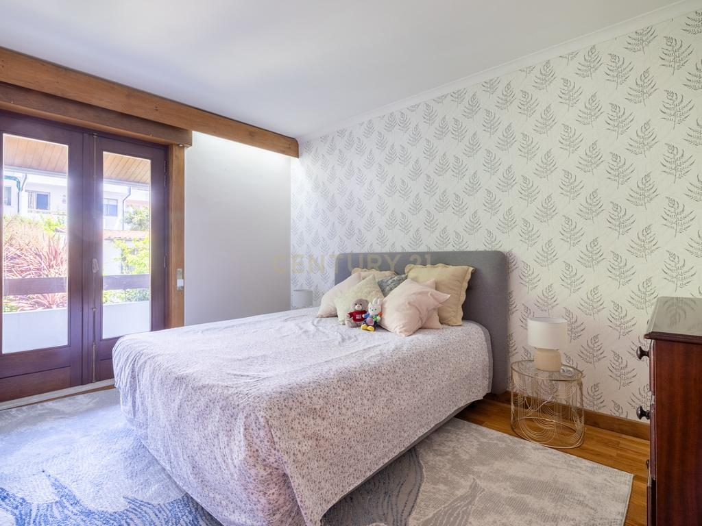 Moradia T4 com Jardim Privativo em Vila Nova de Gaia – Viva com Luz, Espaço e Centralidade - Image 24