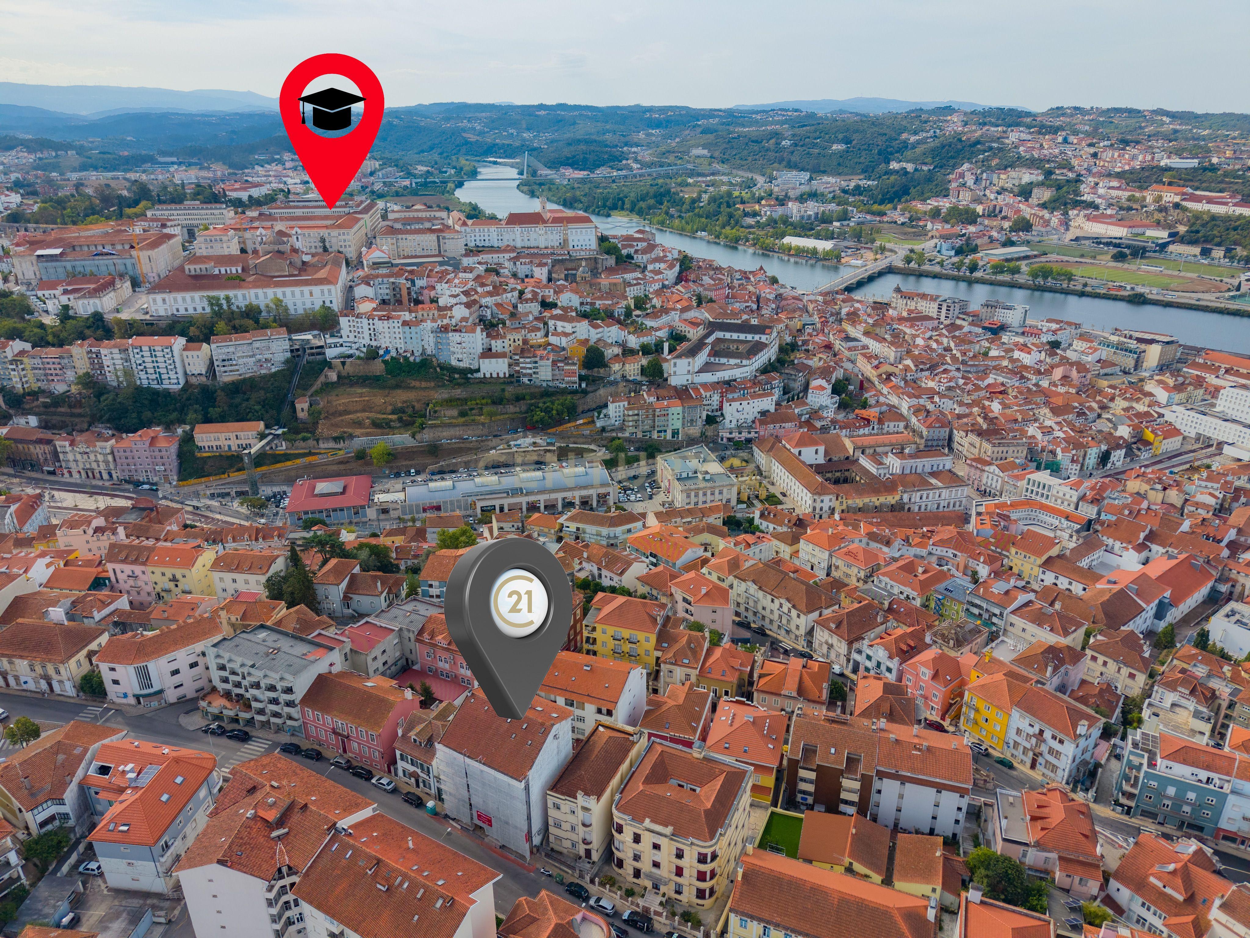 Apartamento T3 em Coimbra (Sé Nova, Santa Cruz, Almedina e São Bartolomeu), €269.000
