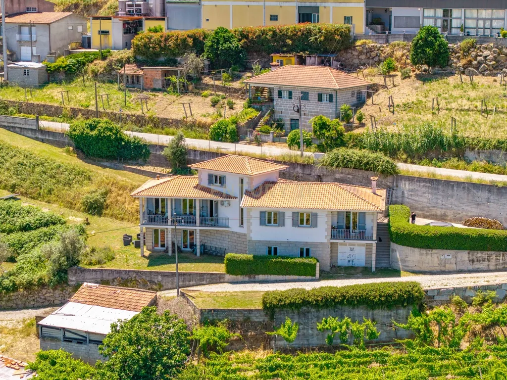 Casa T3 em Valadares, Baião - Oportunidade Única! - Image 2