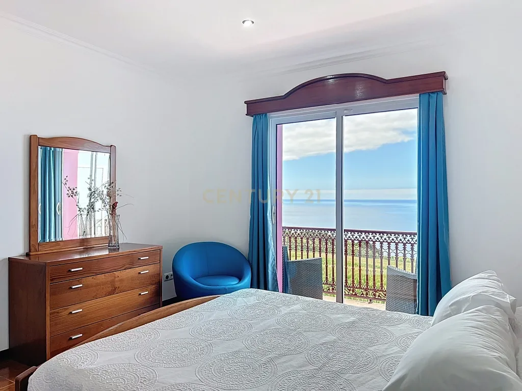 🏡 Moradia Única com Vista Mar — 3 Apartamentos | AL em Funcionamento | Feteiras, Ponta Delgada - Image 47