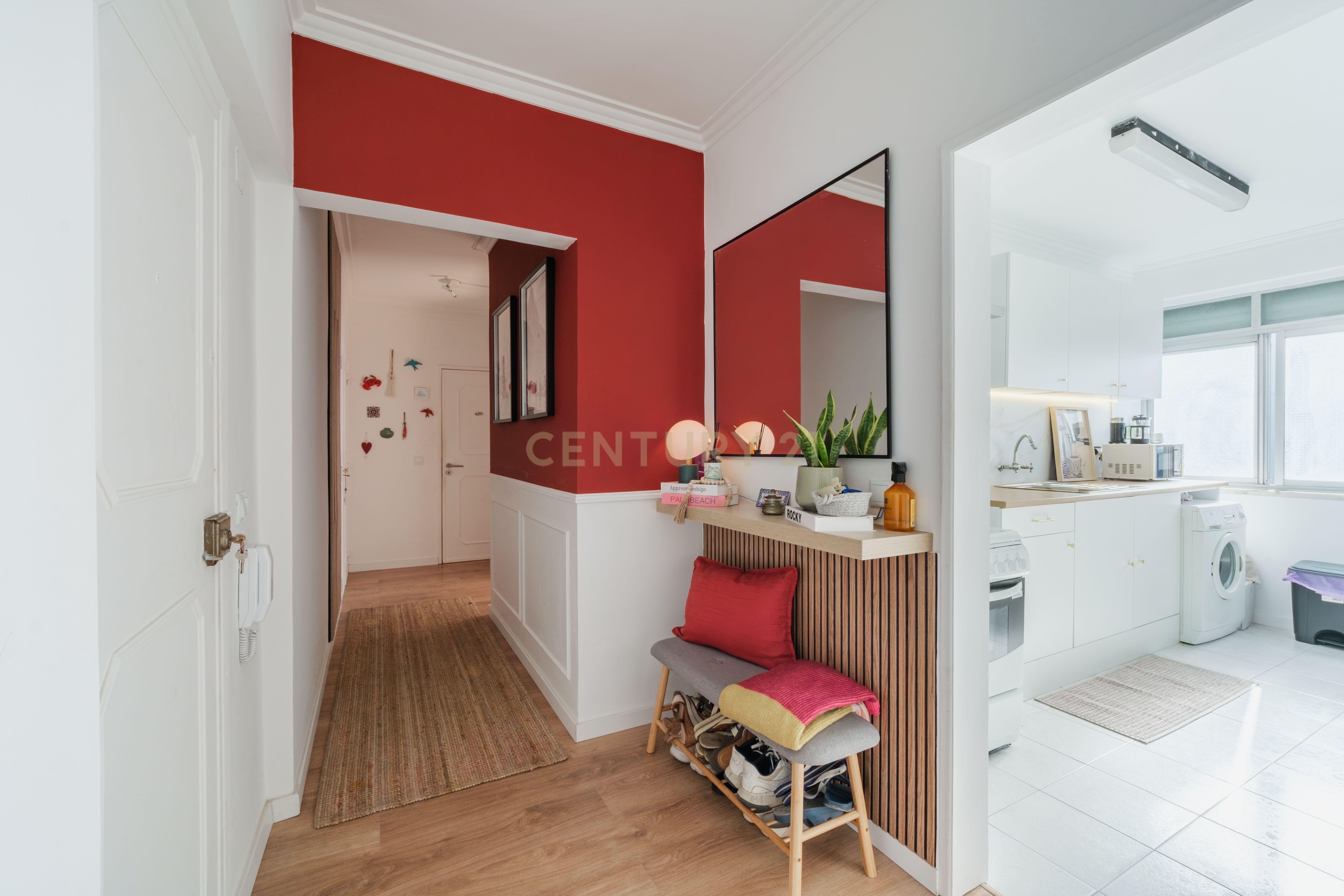 Apartamento T2 à venda em Mina de Água, Amadora — foto 2
