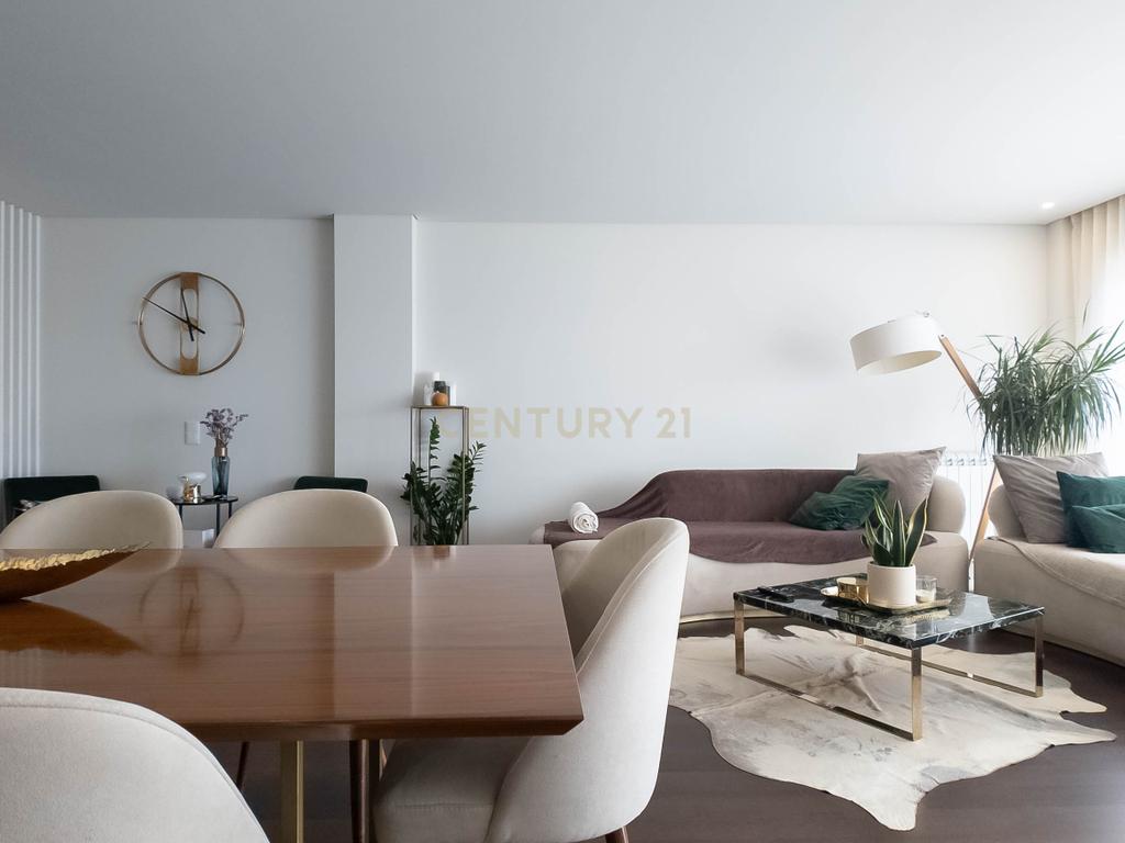 Apartamento T3 Triplex em condomínio privado em Vila Nova Gaia. - Image 4