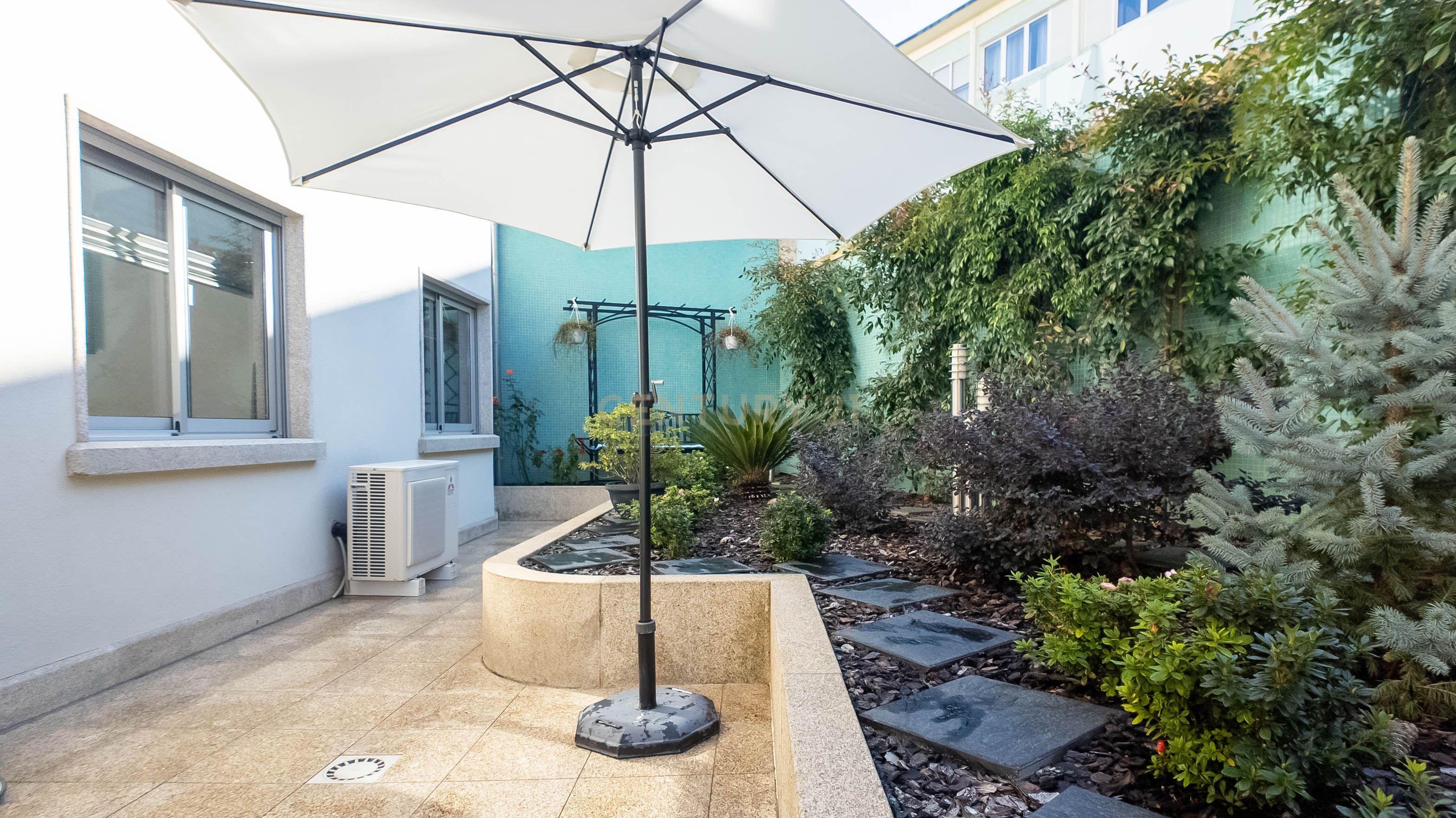 T2 com Terraço, Jardim em condomínio privado de luxo na Boavista. - Image 3