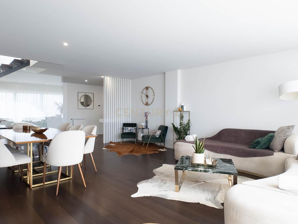 Apartamento T3 Triplex em condomínio privado em Vila Nova Gaia. - Image 5