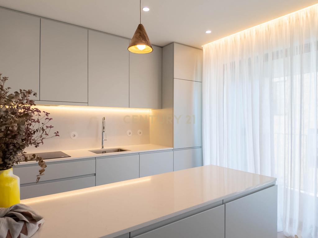 APARTAMENTO T4 NOVO | VISTA LIVRE MAR | CONDOMINIO LE PARC | PISCINA | QUADRA DE PADEL|  VILA NOVA DE GAIA - Image 13
