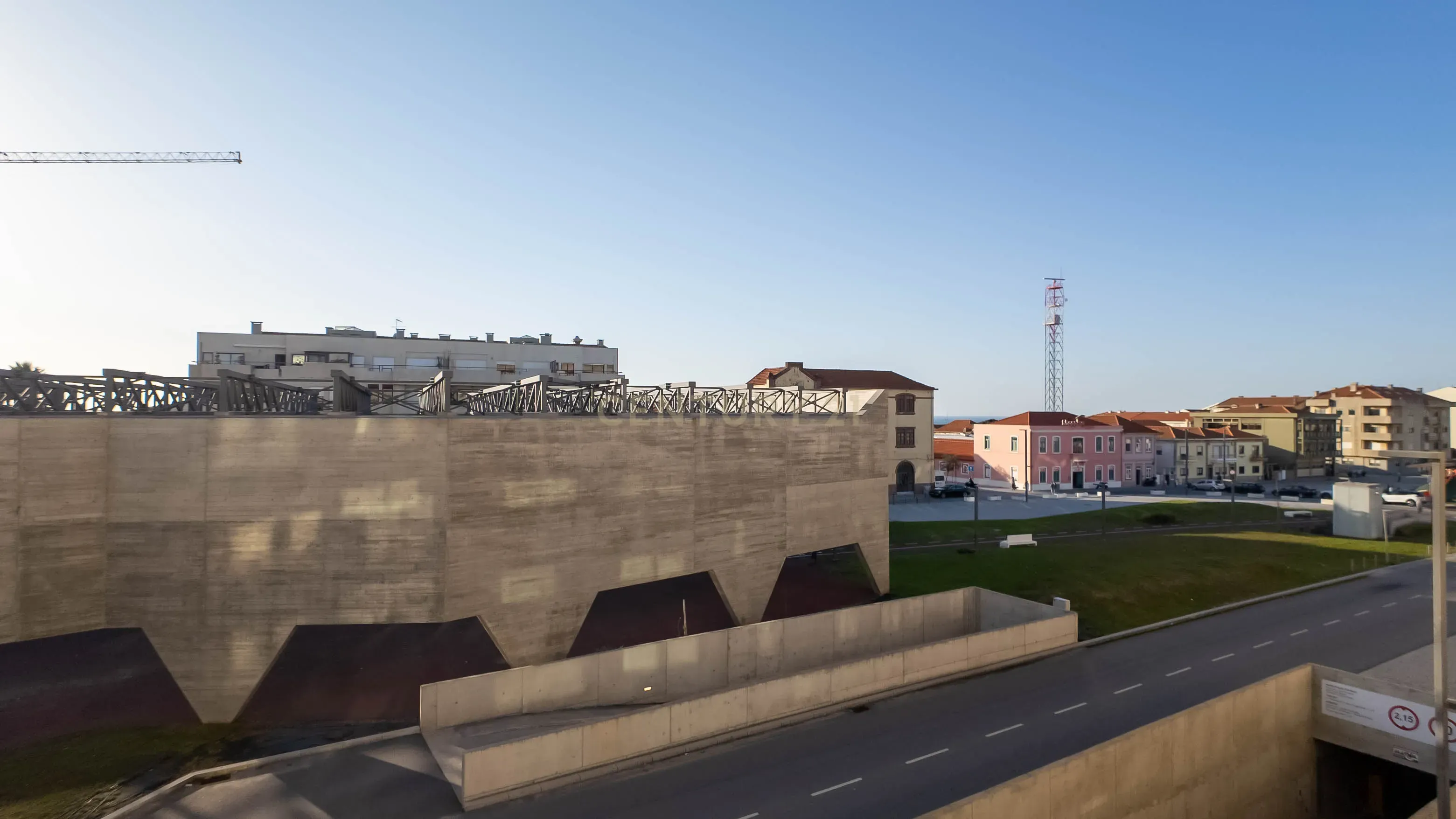 Apartamento T2 com Box Perto das praias de Espinho - Image 33
