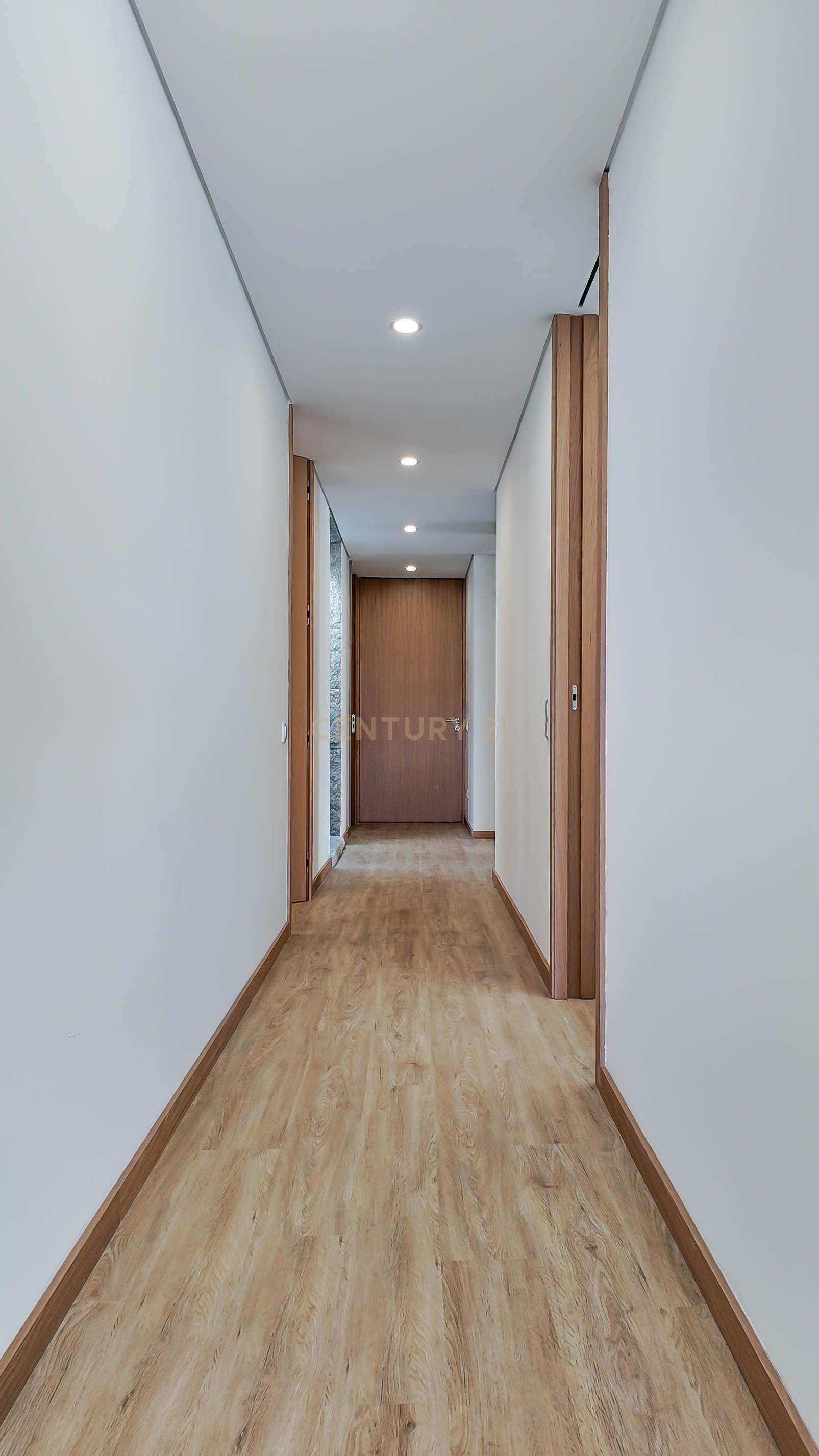 Moradia T4 Térrea com Piscina - PROJETO CHAVE NA MÃO - Gondomar - Image 11