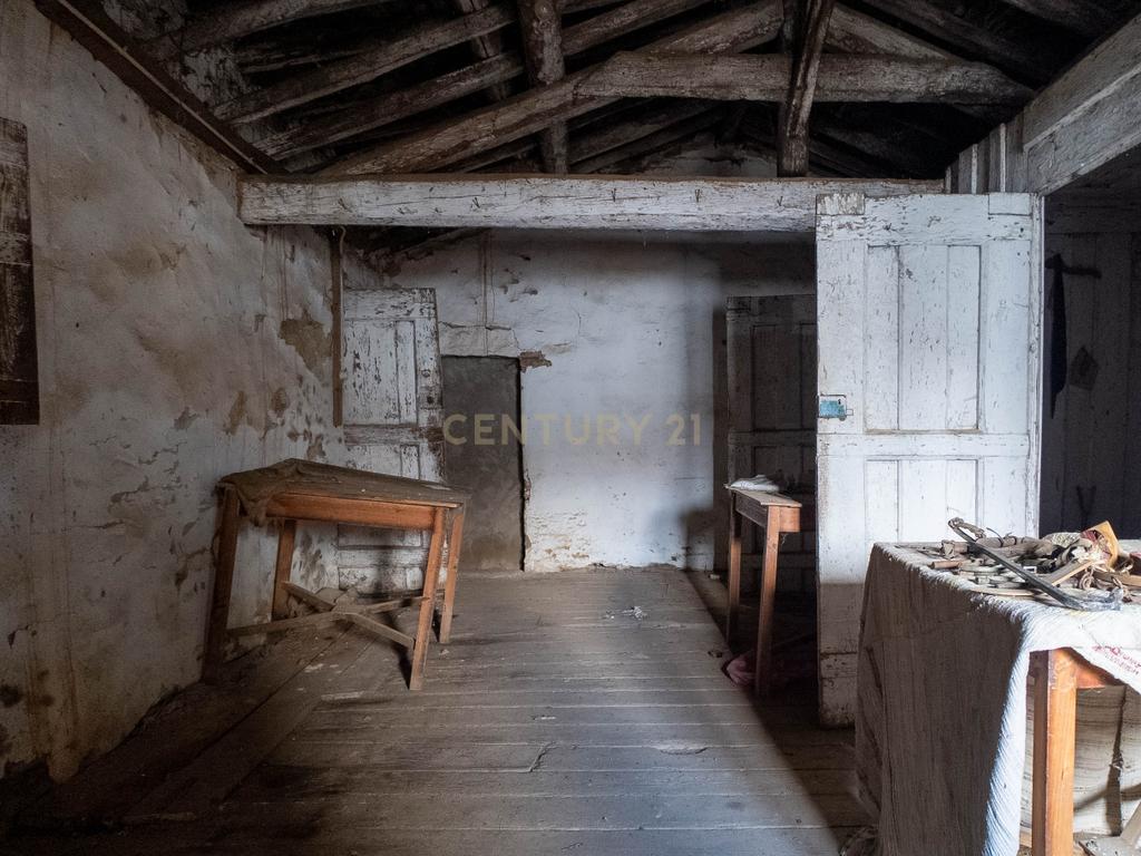 Ruína num ambiente tranquilo para demolir ou reconstruir - Image 15