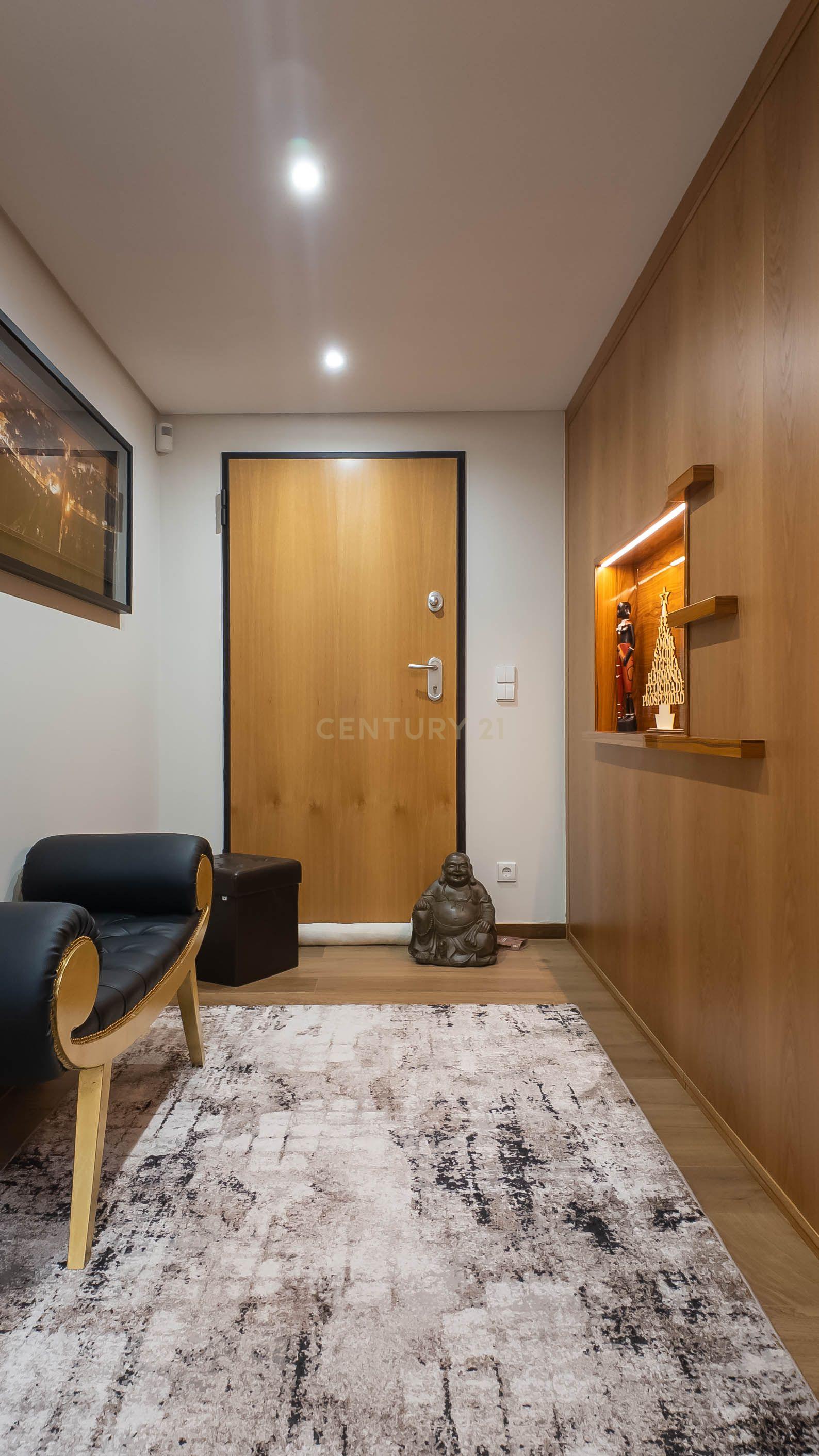 Moradia T3 com logradouro e garagem situada em Gondomar. - Image 24