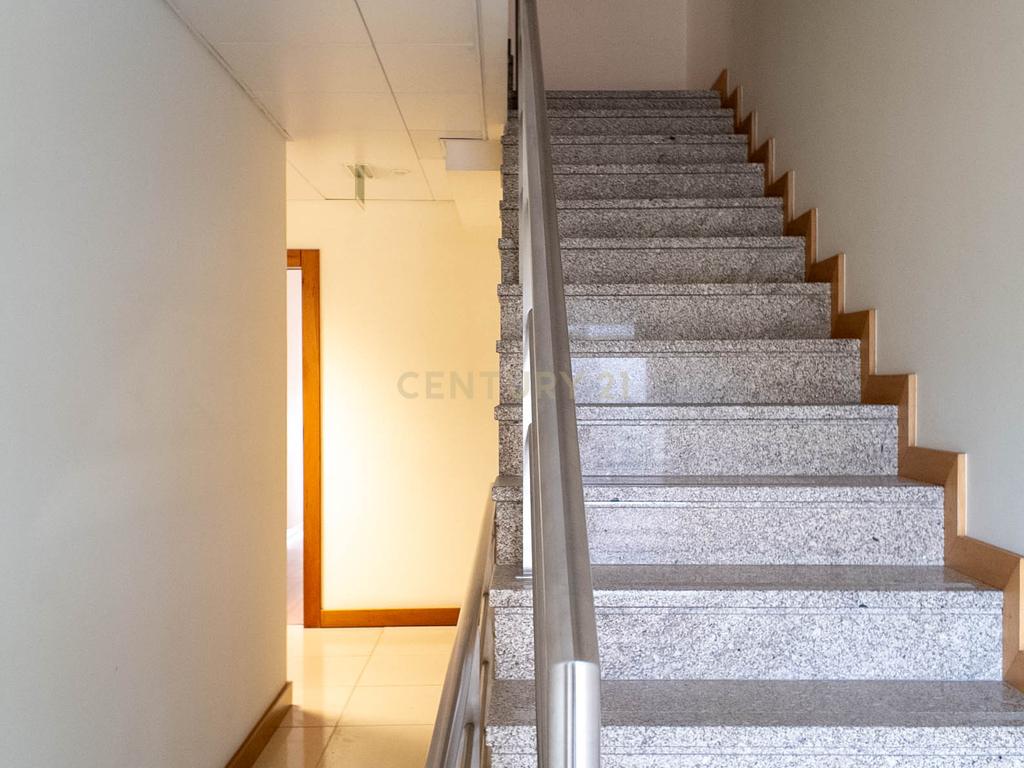 Prédio no Centro de Avintes – Vila Nova de Gaia - Image 7