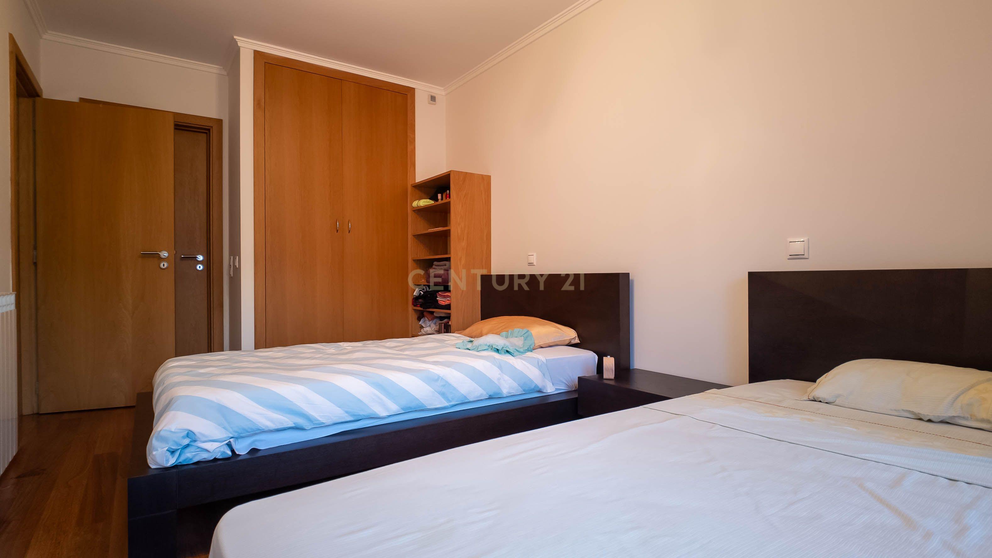 Apartamento T2 com Box Perto das praias de Espinho - Image 21