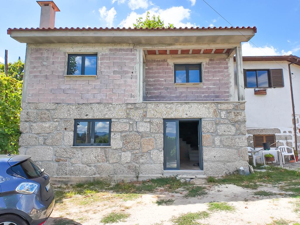 Moradias T2 e T3 no Lugar de Faia - Celorico Basto com terreno - Image 19