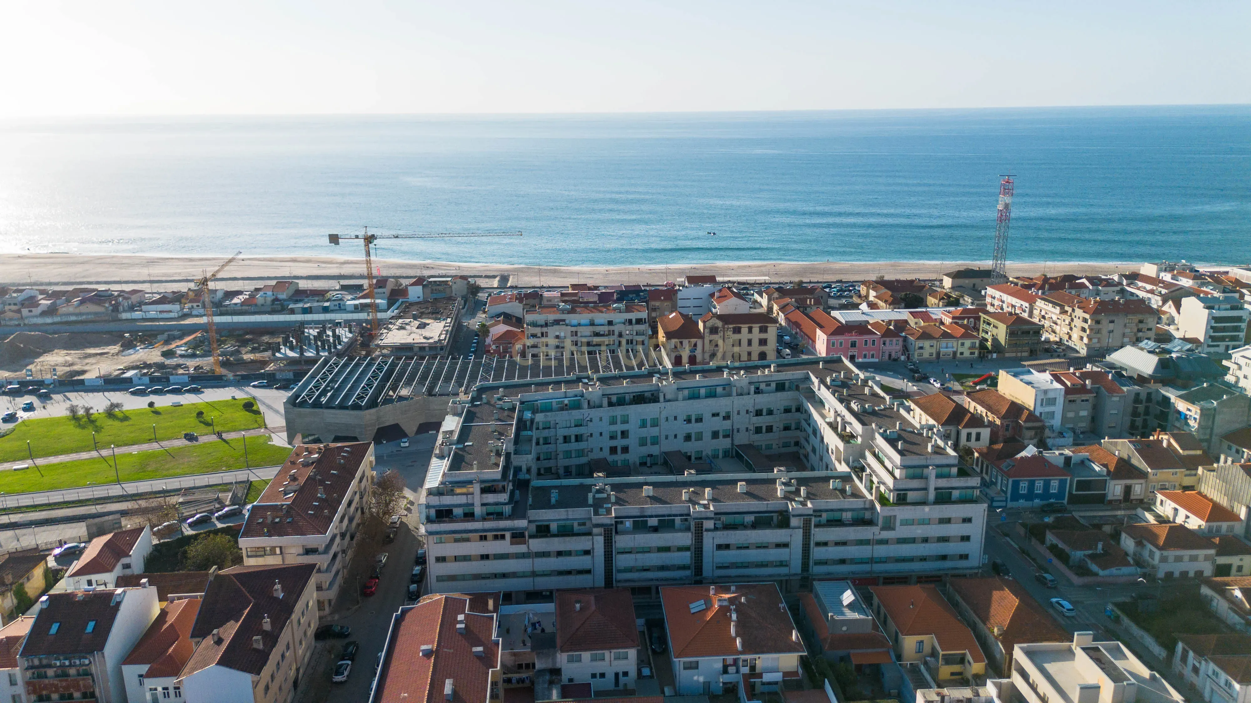 Apartamento T2 com Box Perto das praias de Espinho - Image 29