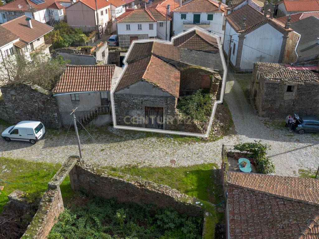 Ruína num ambiente tranquilo para demolir ou reconstruir - Image 31