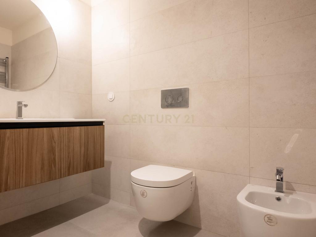APARTAMENTO T4 NOVO | VISTA LIVRE MAR | CONDOMINIO LE PARC | PISCINA | QUADRA DE PADEL| VILA NOVA DE GAIA - Image 25