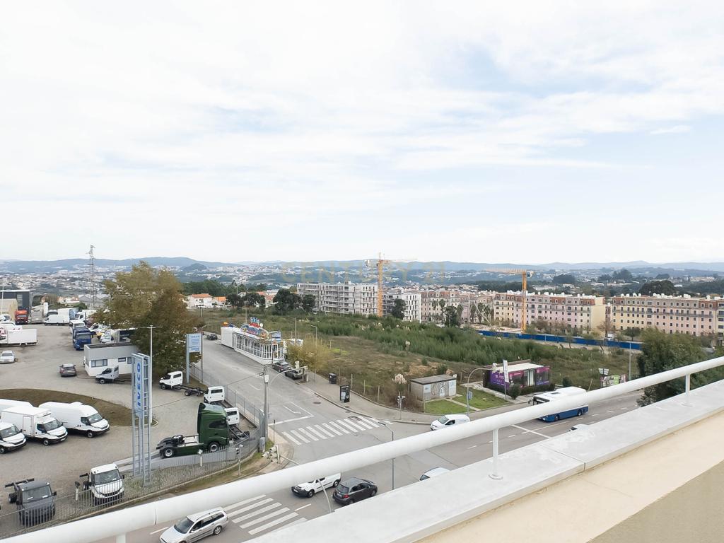 Apartamento T3 Triplex em condomínio privado em Vila Nova Gaia. - Image 39