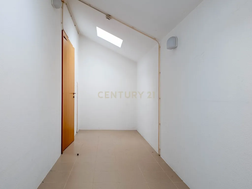 Prédio no Centro de Avintes – Vila Nova de Gaia - Image 36