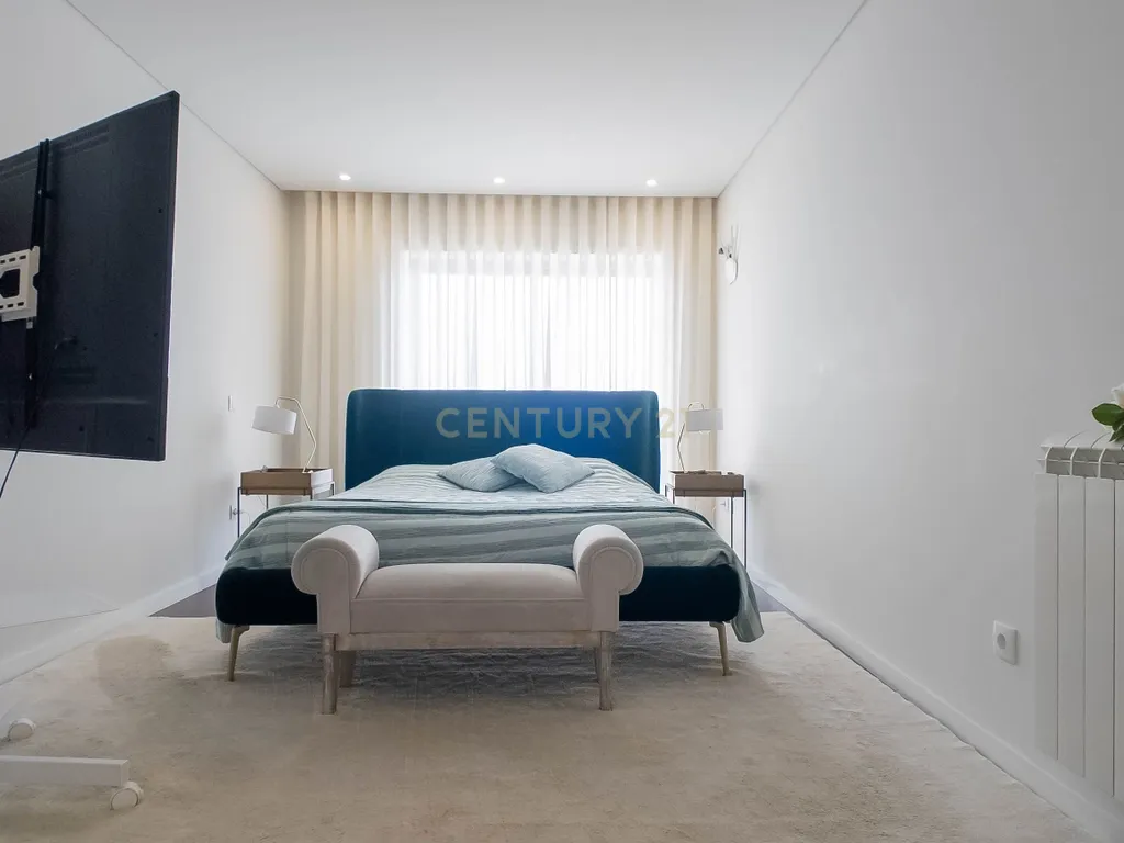 Apartamento T3 Triplex em condomínio privado em Vila Nova Gaia. - Image 24