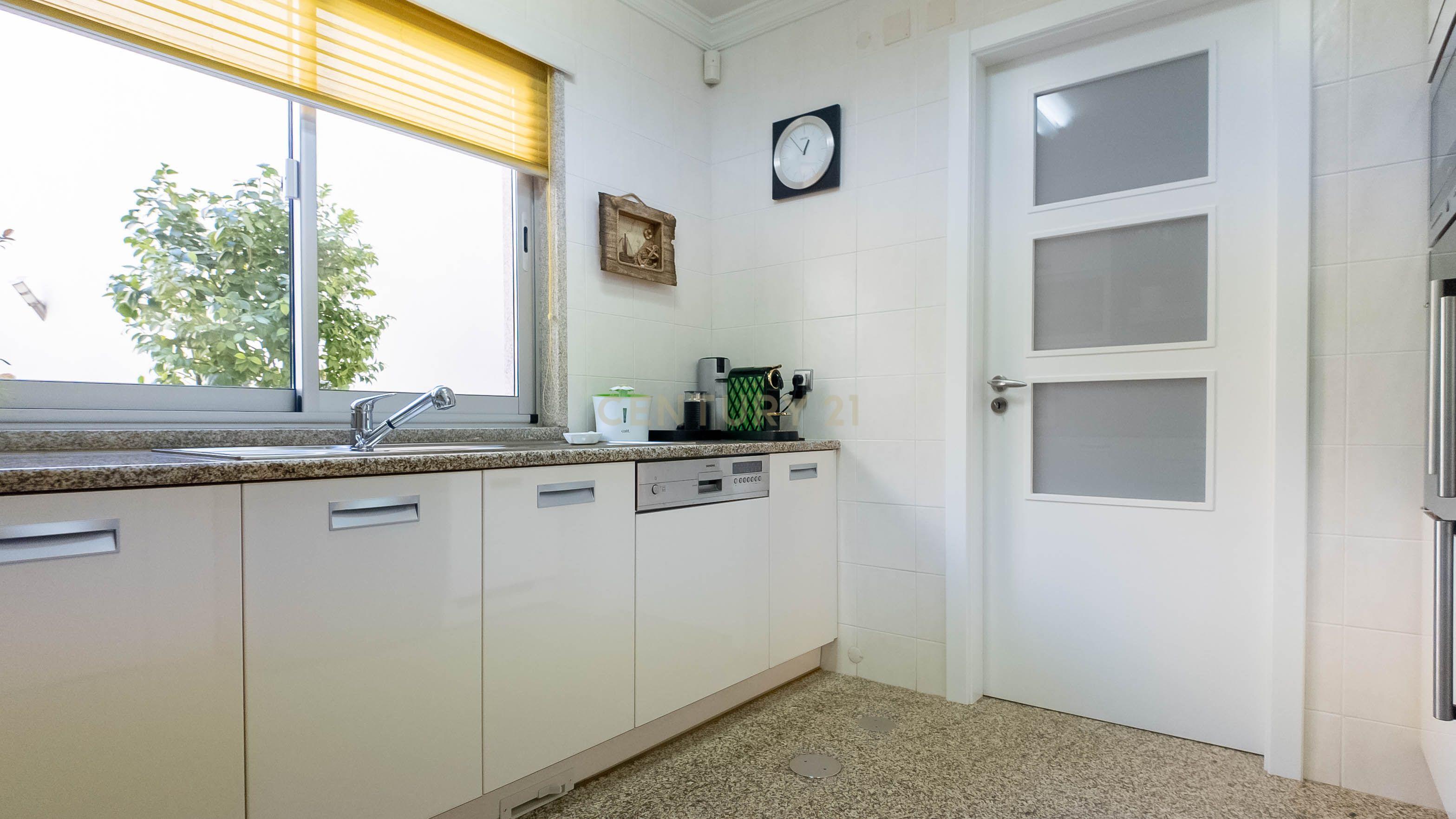 T2 com Terraço, Jardim em condomínio privado de luxo na Boavista. - Image 35