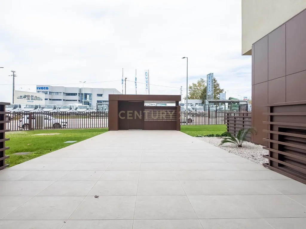 Apartamento T3 Triplex em condomínio privado em Vila Nova Gaia. - Image 43