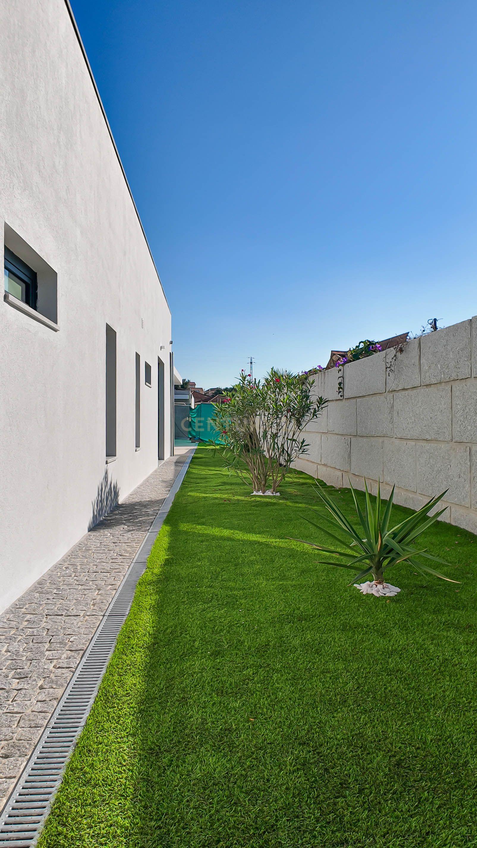 Moradia T4 Térrea com Piscina - PROJETO CHAVE NA MÃO - Gondomar - Image 46