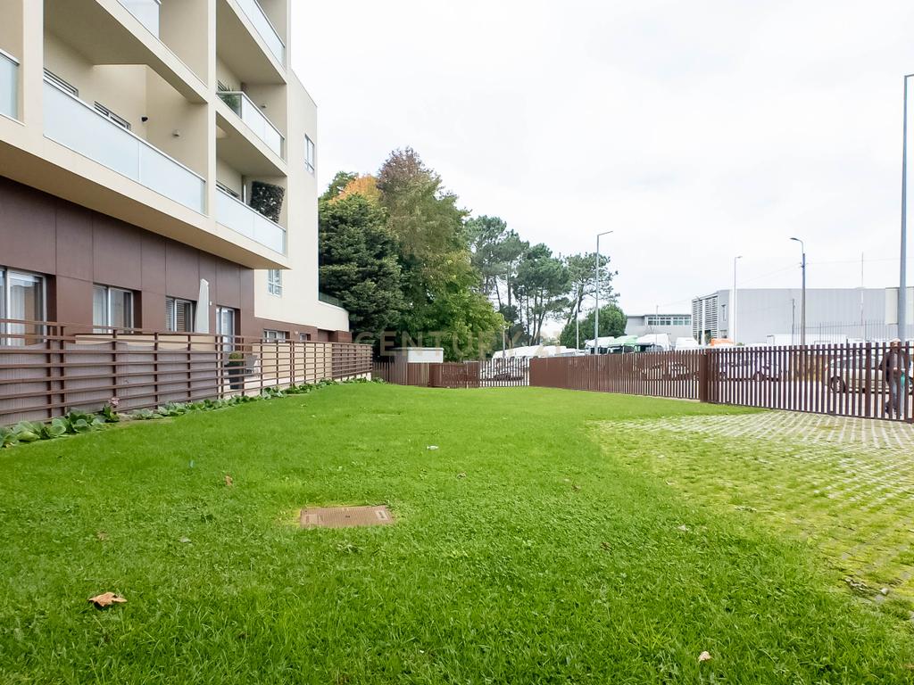 Apartamento T3 Triplex em condomínio privado em Vila Nova Gaia. - Image 44