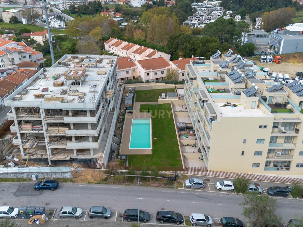 Apartamento T3 Triplex em condomínio privado em Vila Nova Gaia. - Image 50