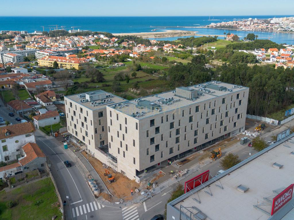 APARTAMENTO T4 NOVO | VISTA LIVRE MAR | CONDOMINIO LE PARC | PISCINA | QUADRA DE PADEL|  VILA NOVA DE GAIA - Image 40