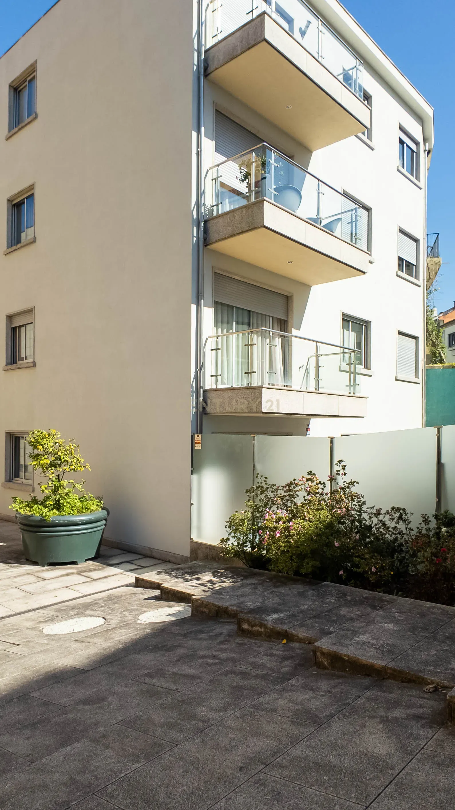 T2 com Terraço, Jardim em condomínio privado de luxo na Boavista. - Image 47