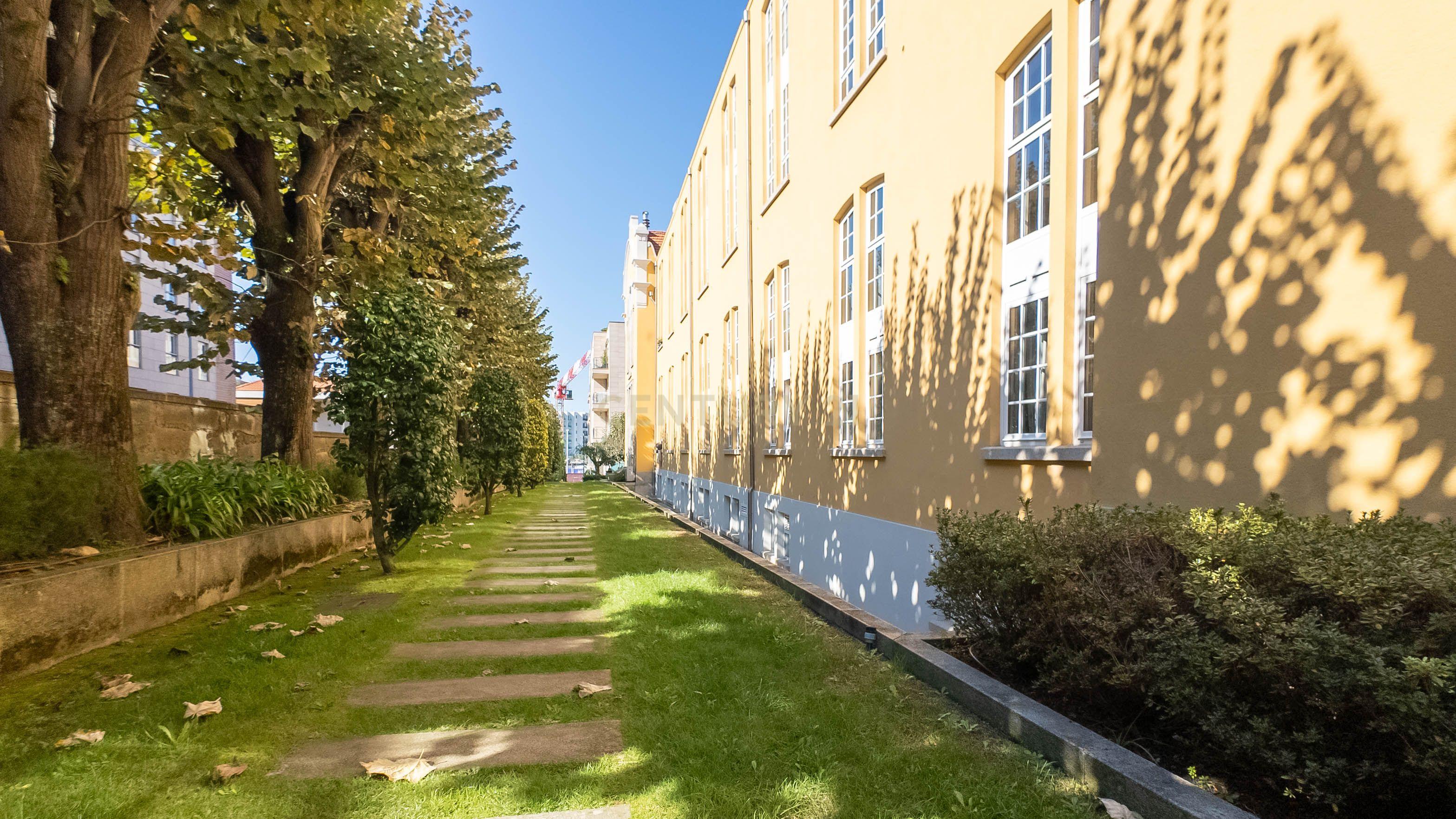 T2 com Terraço, Jardim em condomínio privado de luxo na Boavista. - Image 48