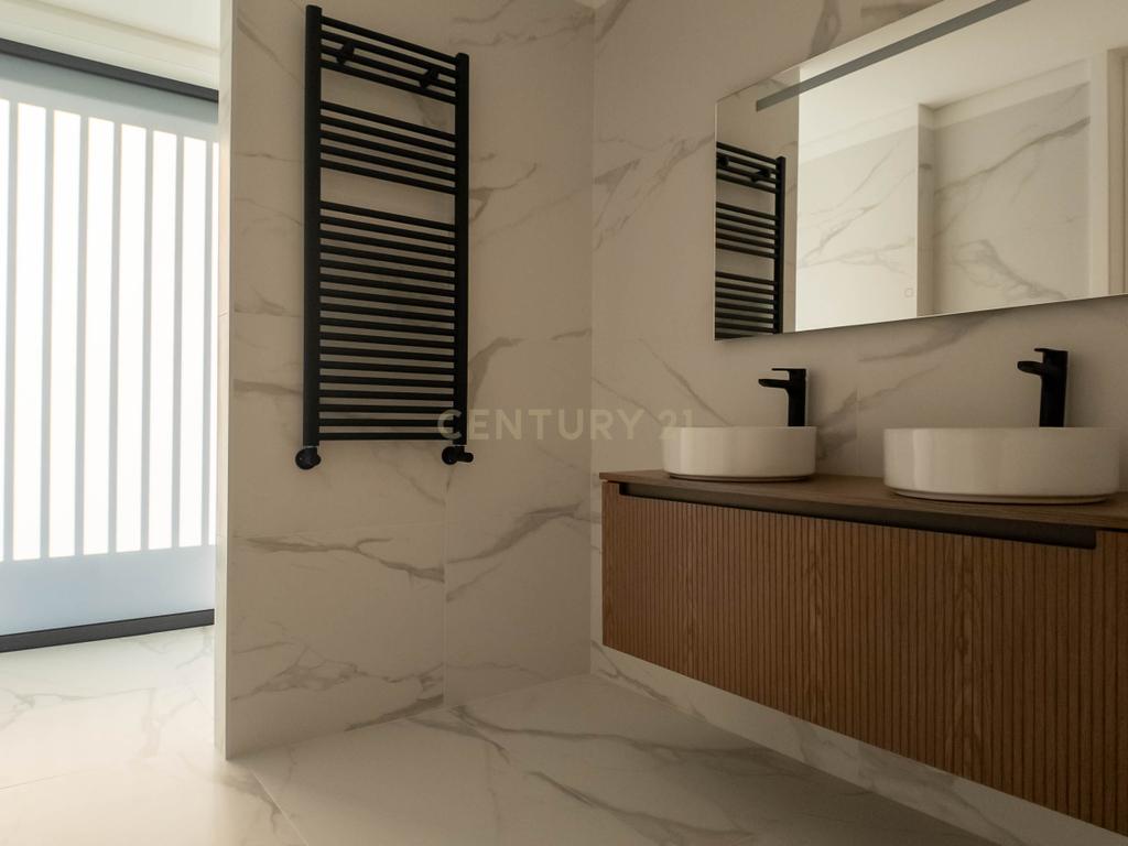 Moradia nova T4+1, de luxo, a escassos metros da Praia de Canidelo - Image 95