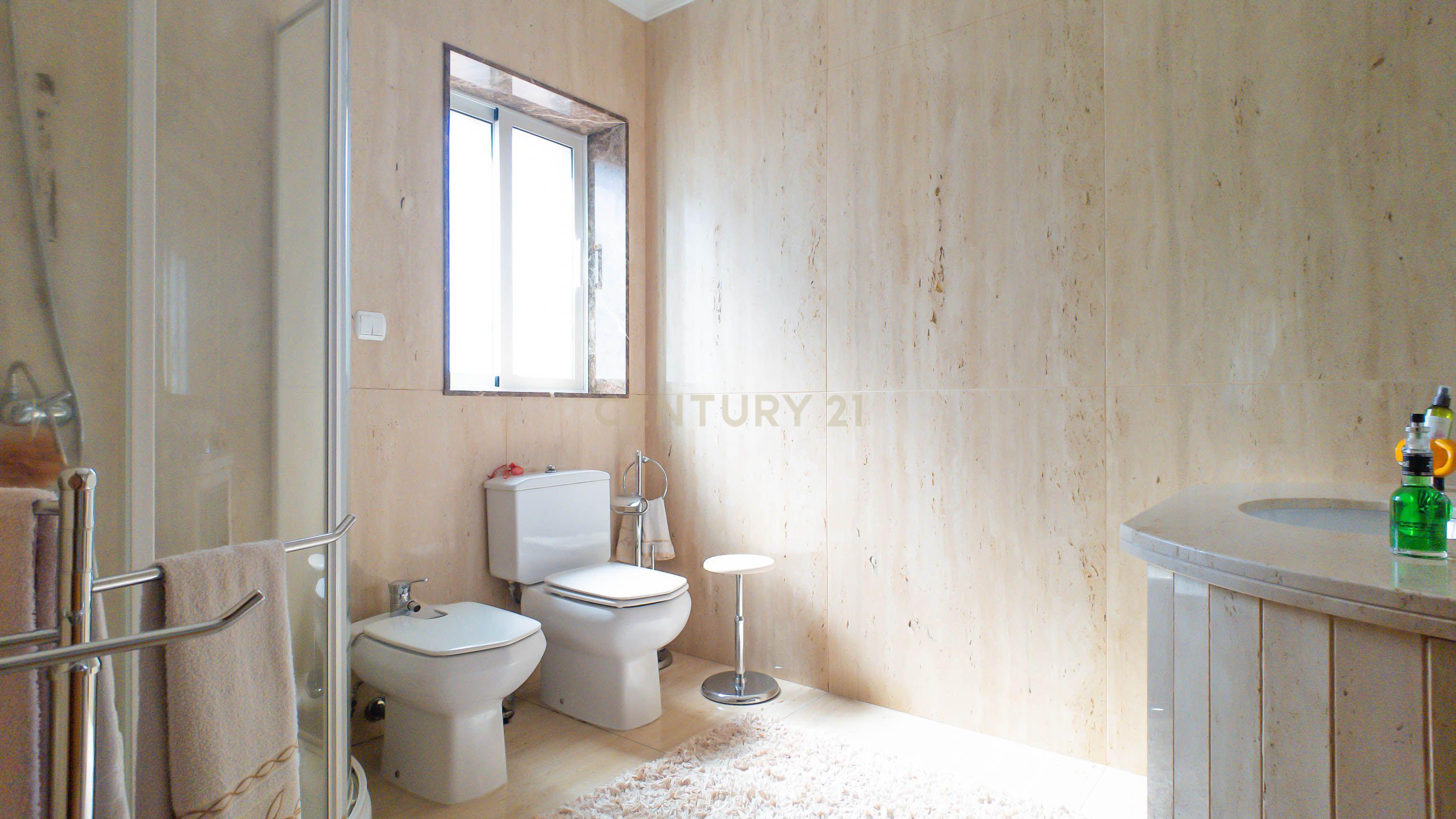 Moradia T5 Luxo com piscina – Gião, Vila do Conde, Porto - Image 31